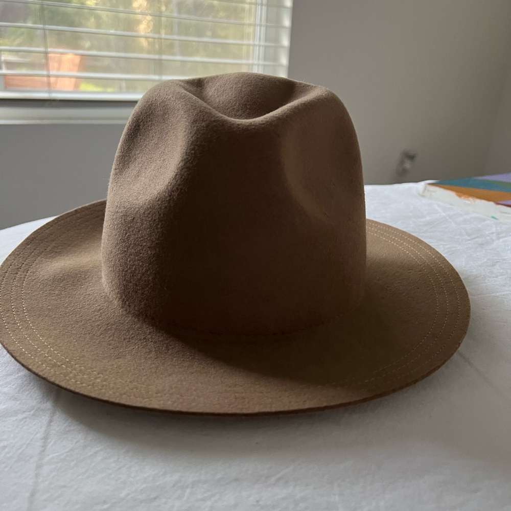 Tan Felt Panama Hat
